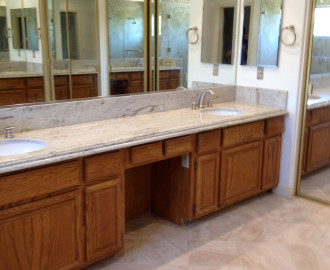 Bermuda Court Bathroom